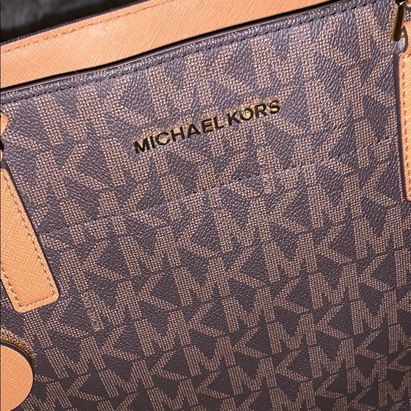 Michael Kors bag - Picture 2 of 5
